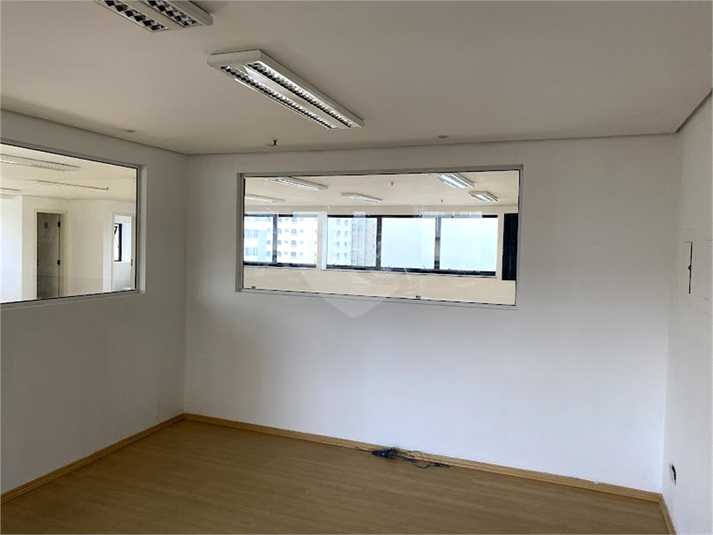 Foto REO1105387
