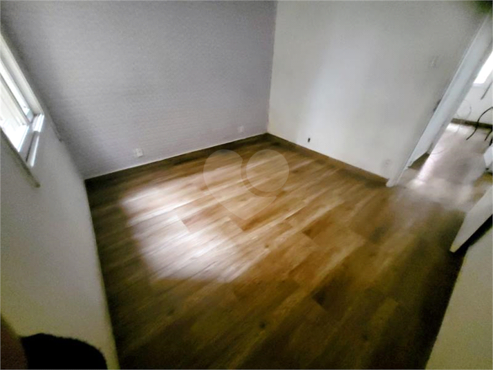 Foto REO1105417