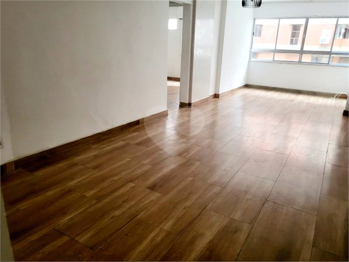 Foto REO1105417