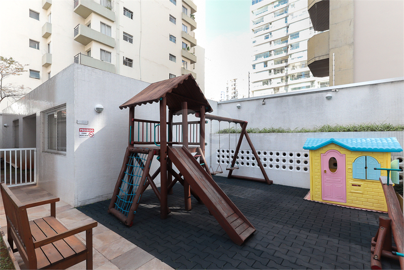 Foto REO1105422