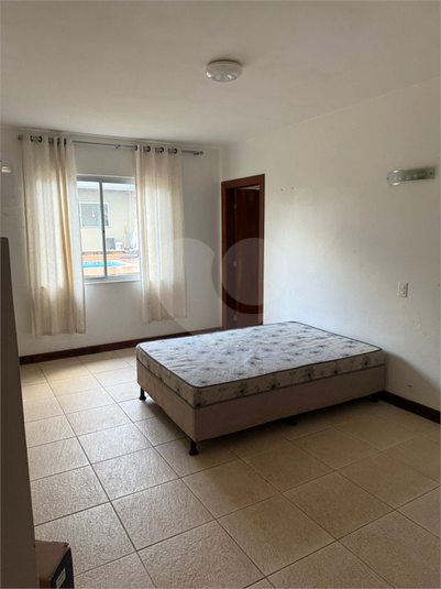 Foto REO1105438
