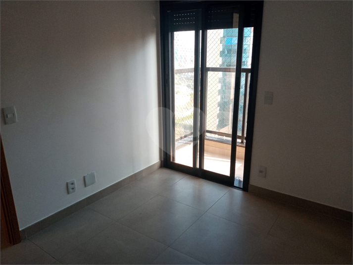 Foto REO1105457