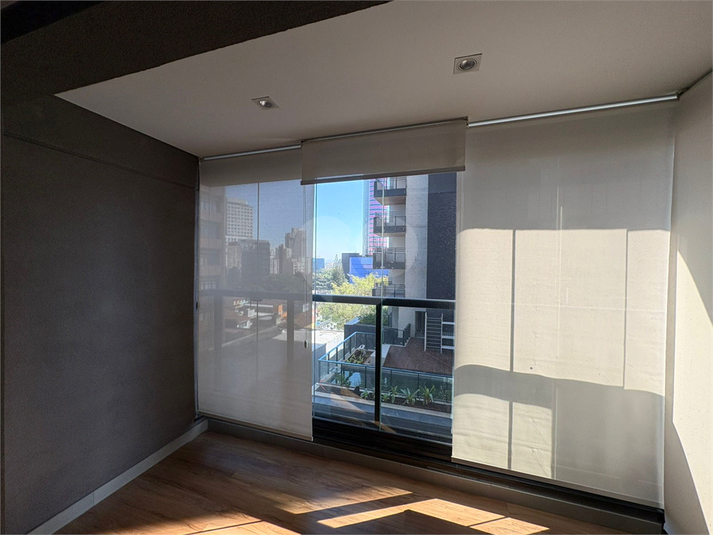 Foto REO1105457
