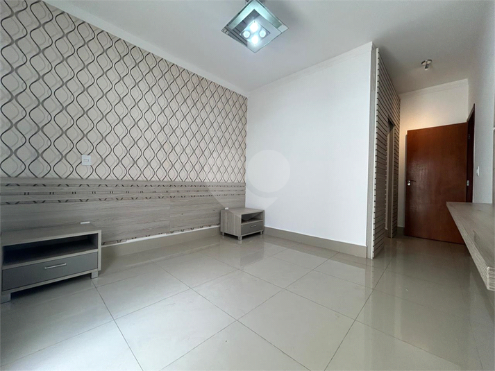 Foto REO1105463