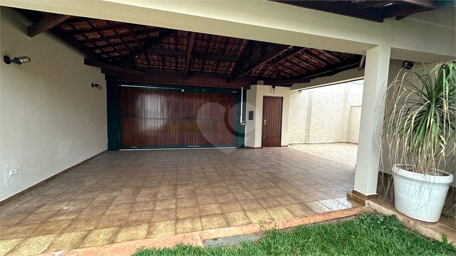 Foto REO1105469