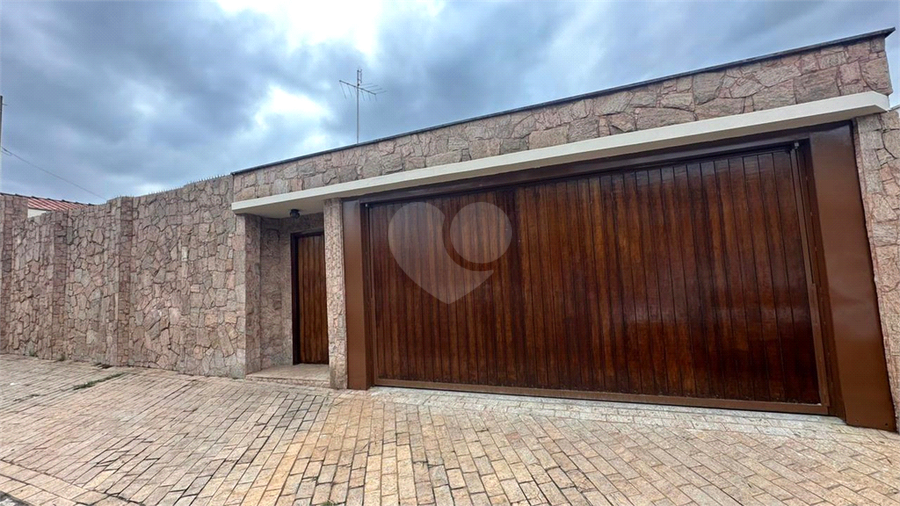 Foto REO1105469