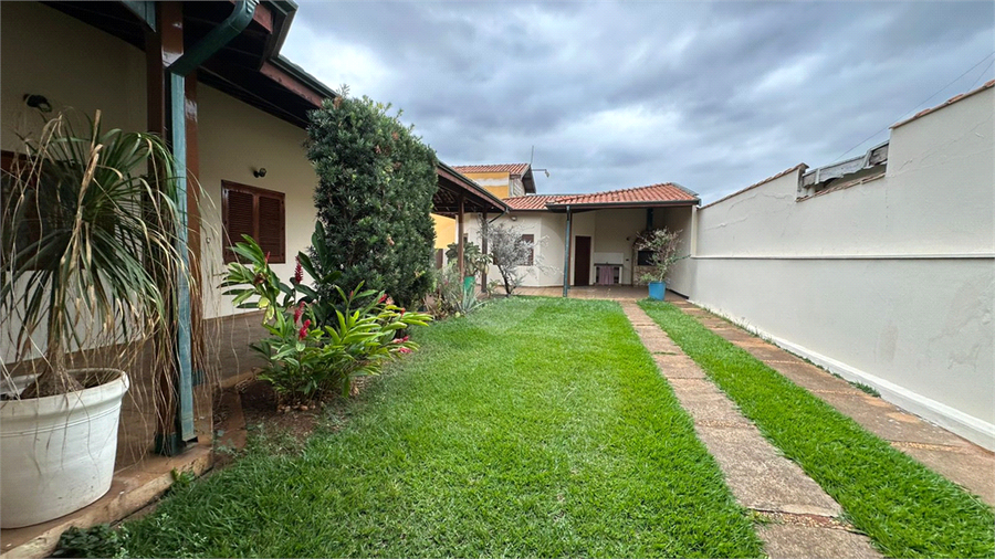 Foto REO1105469