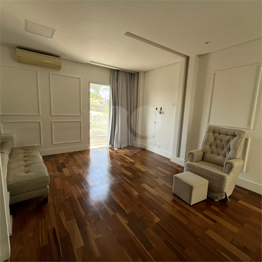Foto REO1105472
