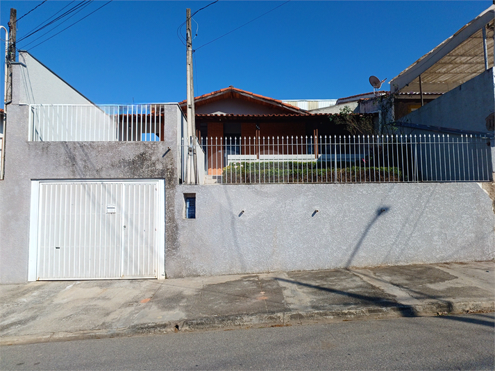 Foto REO1105481
