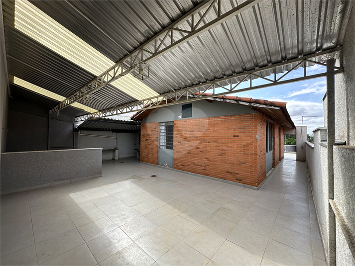 Foto REO1105481