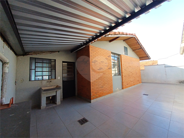 Foto REO1105481