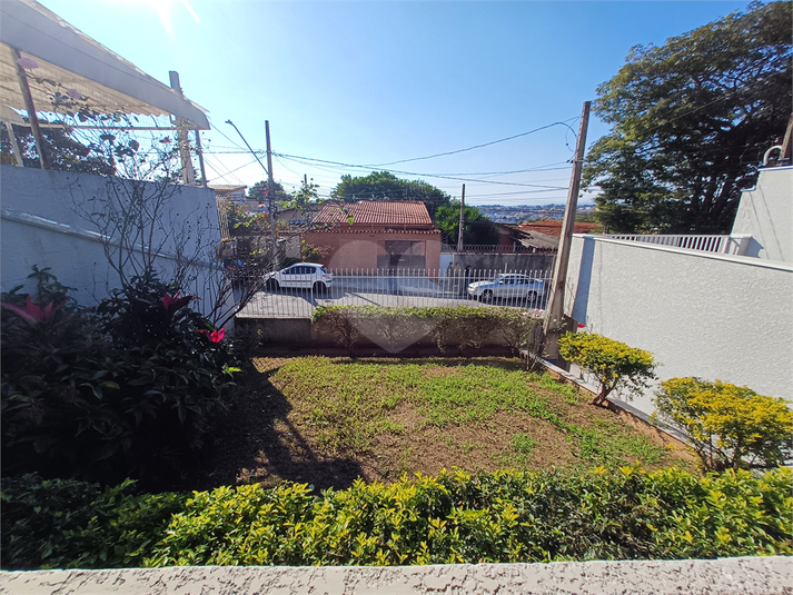 Foto REO1105481