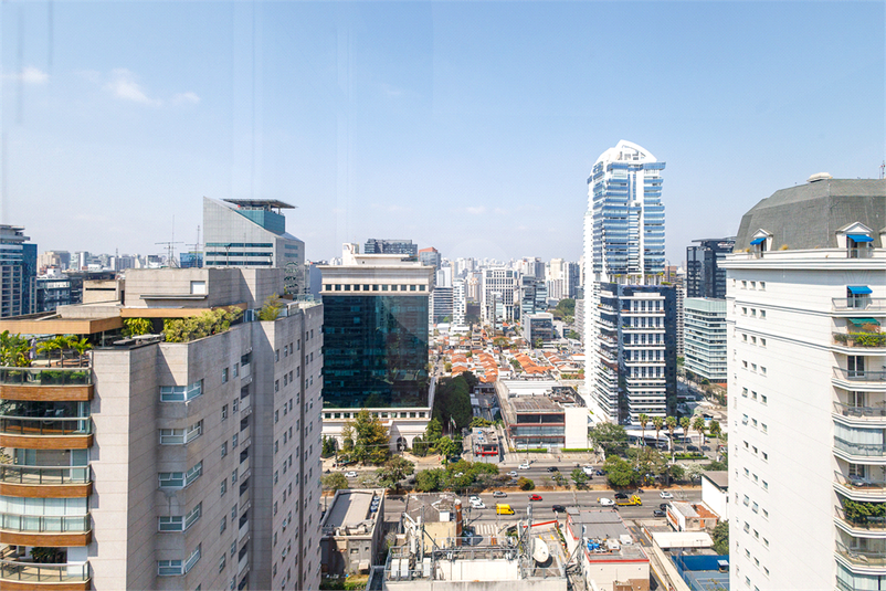 Foto REO1105557