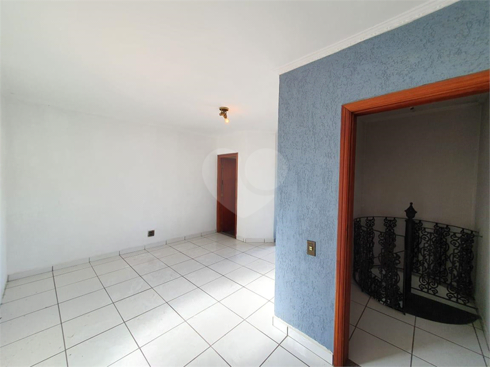Foto REO1105566