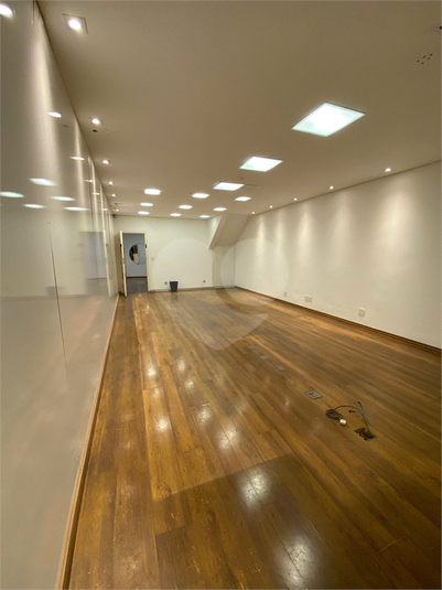Foto REO1105568