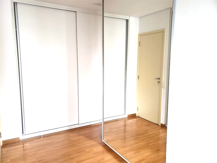Foto REO1105574
