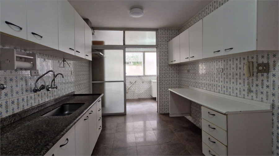 Foto REO1105588