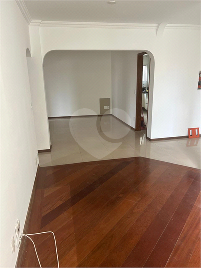 Foto REO1105590