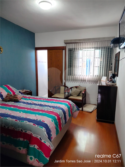 Foto REO1105591