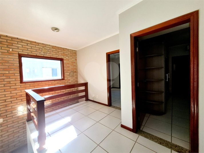 Foto REO1105599