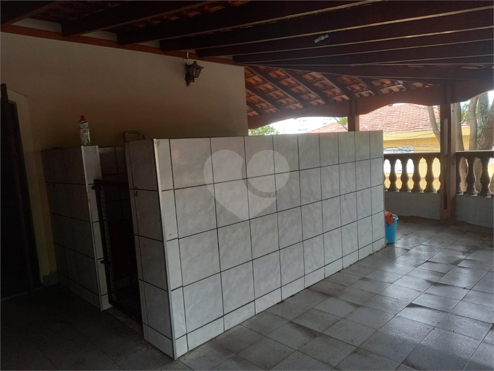 Foto REO1105600