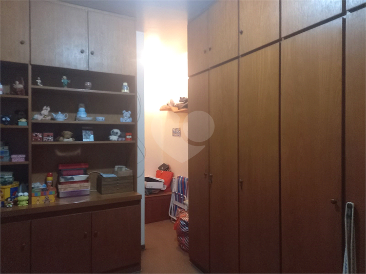 Foto REO1105600