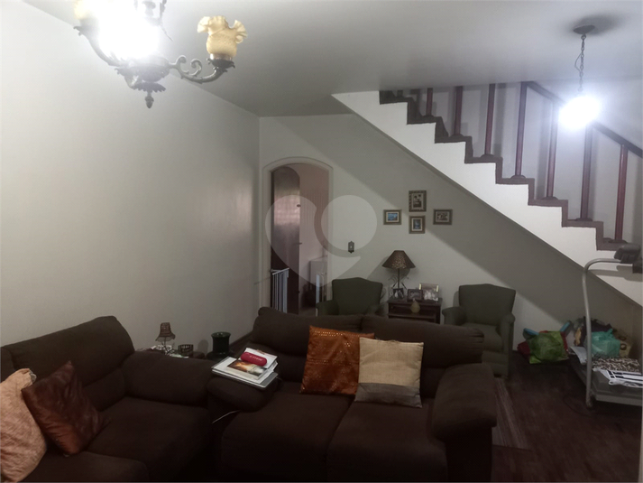Foto REO1105600