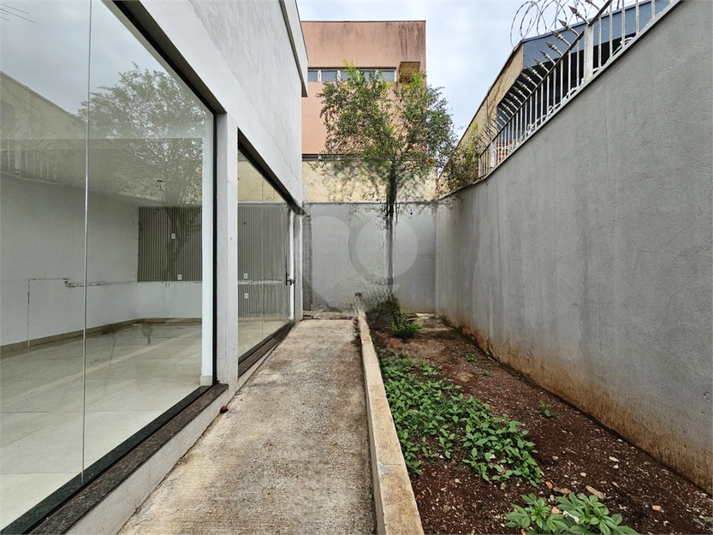 Foto REO1105616