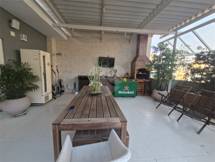 Foto REO1105620