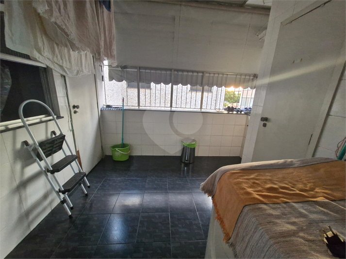 Foto REO1105620