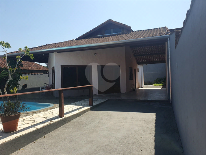 Foto REO1105638