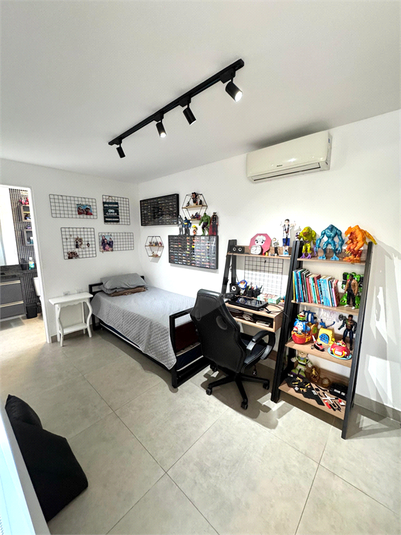 Foto REO1105641