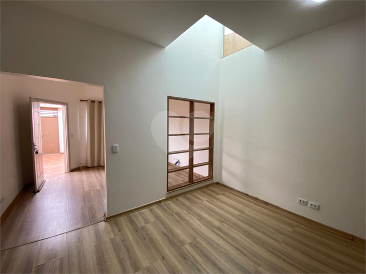 Foto REO1105659