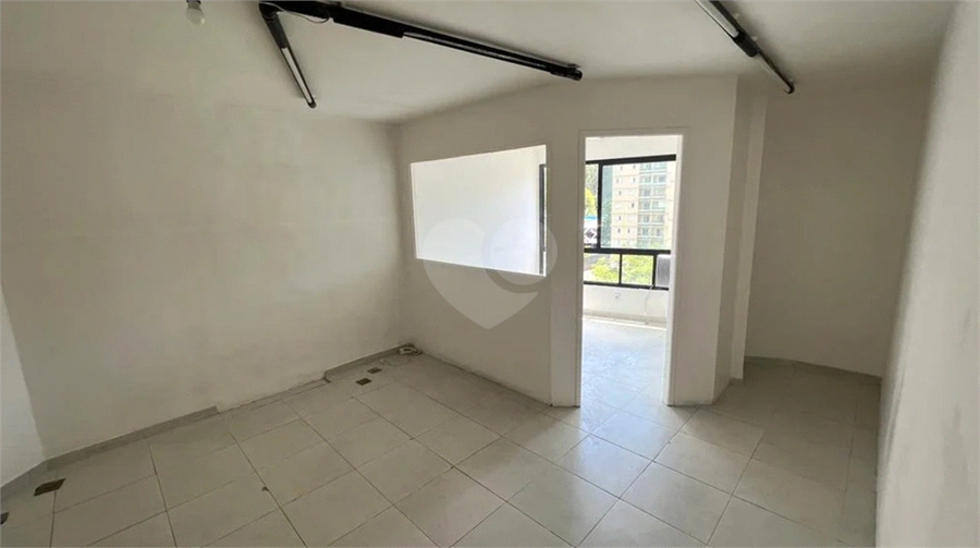 Foto REO1105661