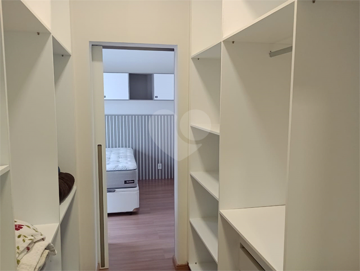 Foto REO1105668