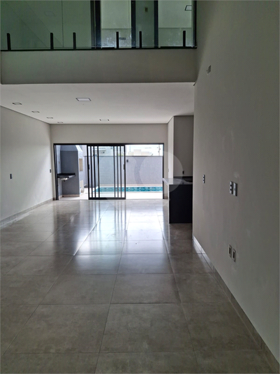 Foto REO1105673