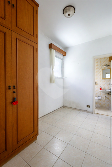 Foto REO1105676