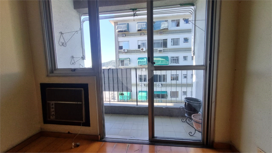 Foto REO1105685