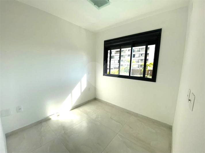 Foto REO1105730