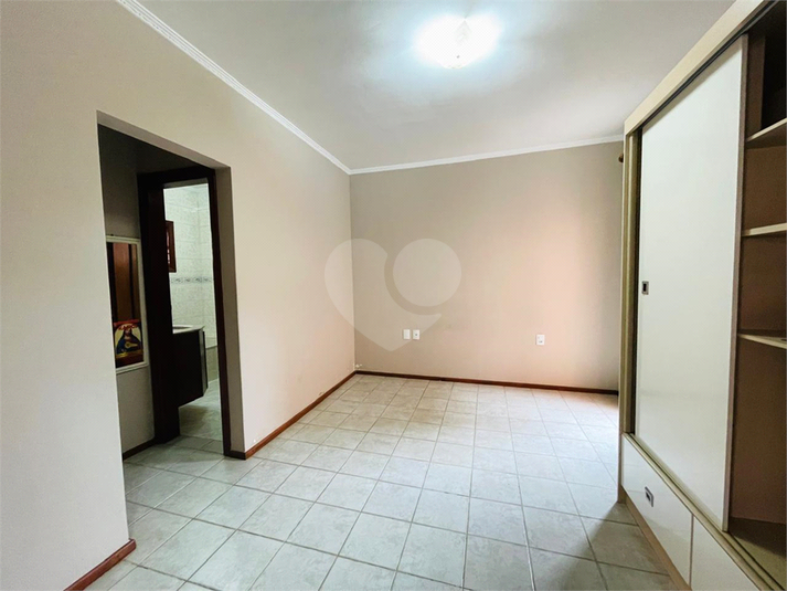 Foto REO1105747