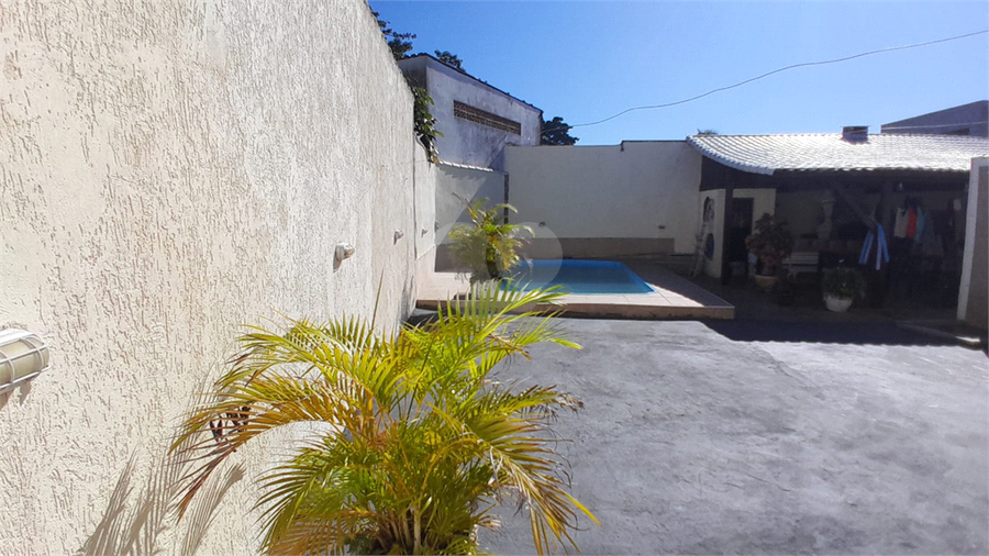 Foto REO1105759