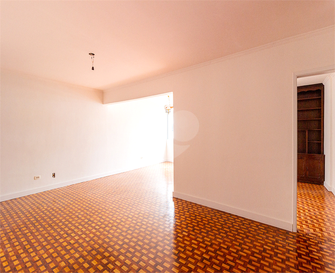 Foto REO1105760