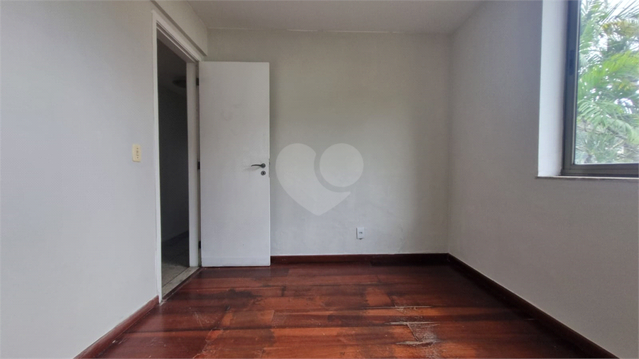 Foto REO1105765