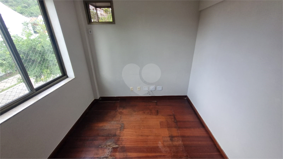 Foto REO1105765