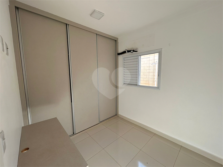 Foto REO1105787