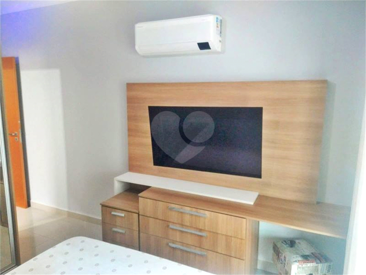 Foto REO1105800
