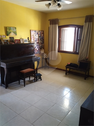 Foto REO1105803