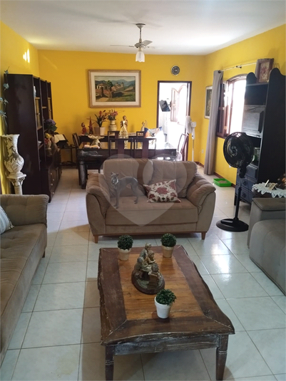 Foto REO1105803