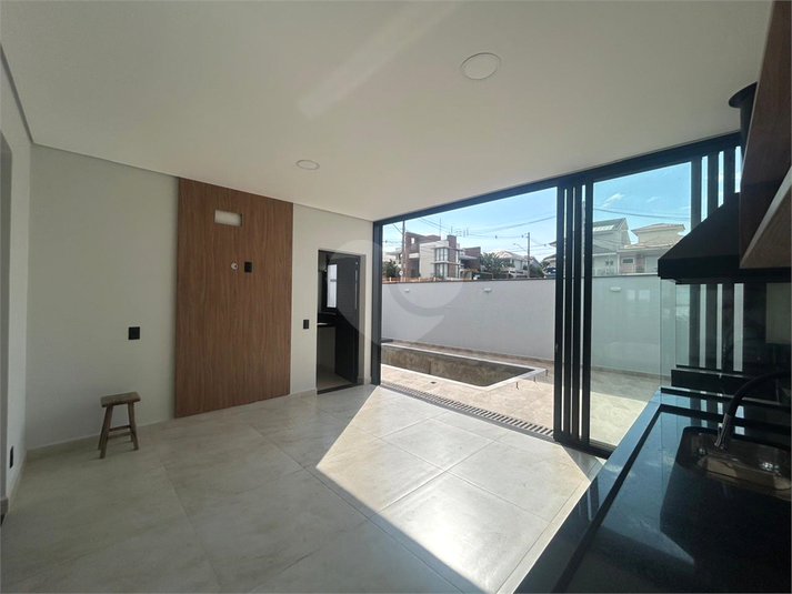 Foto REO1105825