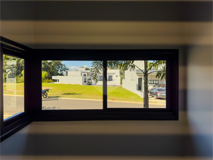 Foto REO1105838